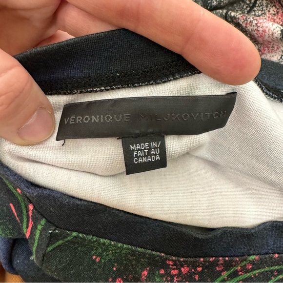 Veronique Miljkovitch Tee Dress Women’s Short Sleeve Black / Multicolor Large - Picture 8 of 8